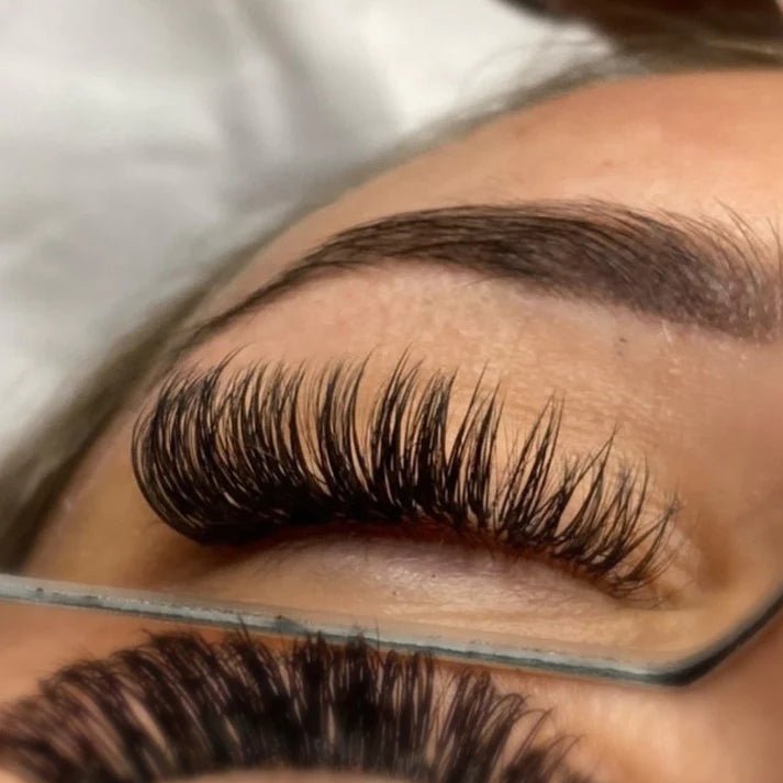 Easy Fanning Matte Finish Lashes - One V Salon